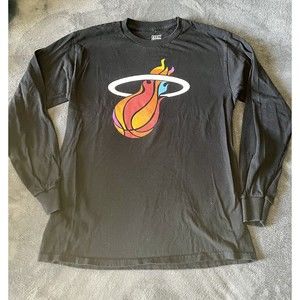 Miami Heat Long Sleeve T-Shirt Black Size M Lightly Worn